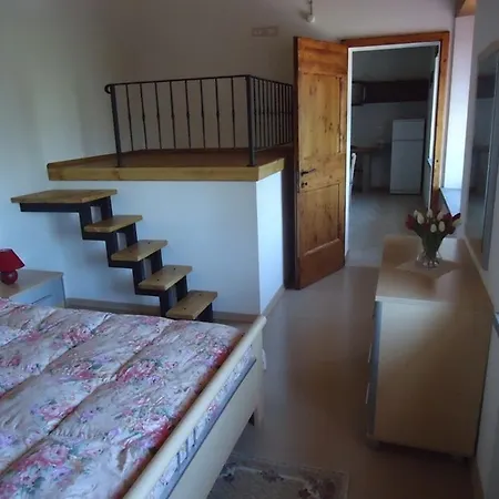 아파트 Casale Monticello *